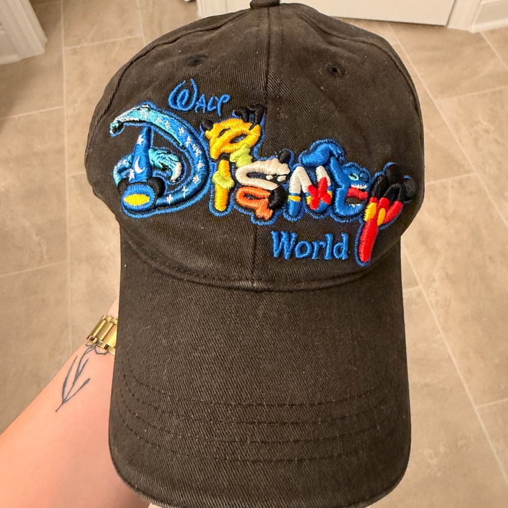 Vintage 90s Disney World Embroidered Cap | Y2K Disney Aesthetic